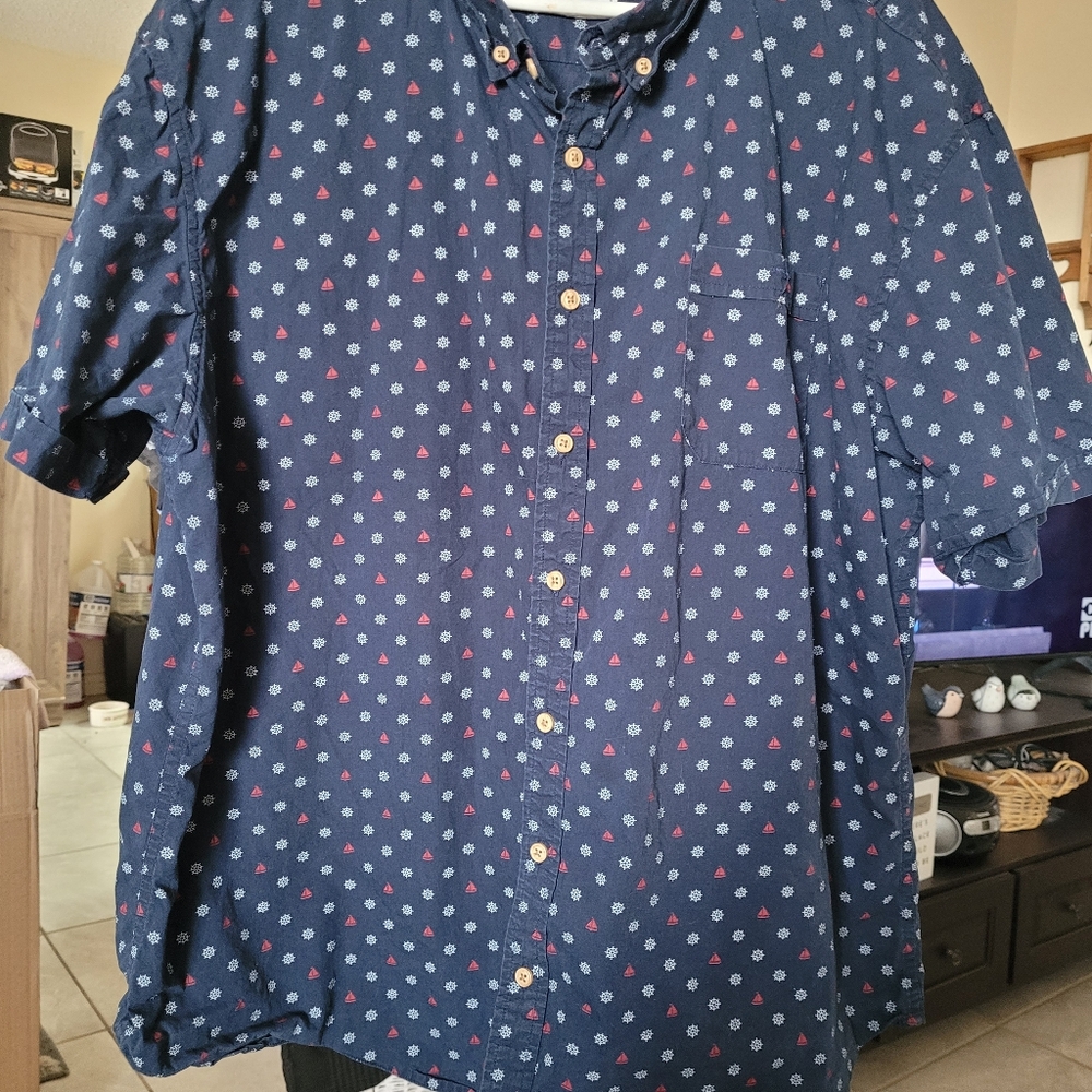 Genuine Goods Men's Shirt